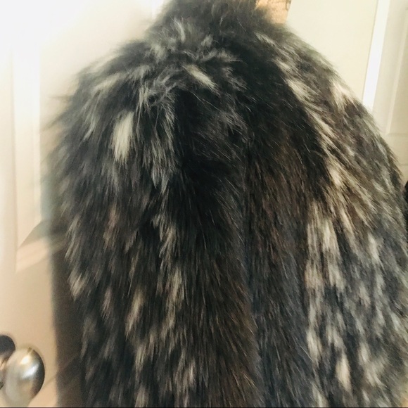 Vintage Black & Gray Faux Fur Women’s Gorgeous Coat size M - Picture 7 of 16